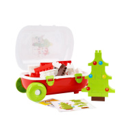 Дитячий конструктор "Новорічний" 8805TXK у валізі