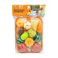 Дитячий ігровий набір "Продукти" W8016 на липучці, таця, дошка, ніж