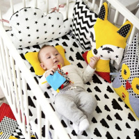 Підвіска-бортик для ліжечка "Хмарка B&W" МС 110512-05