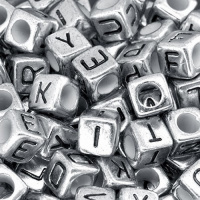 Декоративні намистинки для творчості Алфавіт Кубики Dom Busin УТ000004425 в упаковці 130 шт