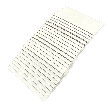 Магнітний вініл з клейовим шаром MVK30х60 розмір 30х60 мм 0,7 мм